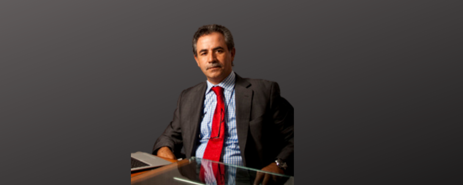 Seguros Marítimos_portada Foto del profesor Juan Guillermo Hincapié Molina