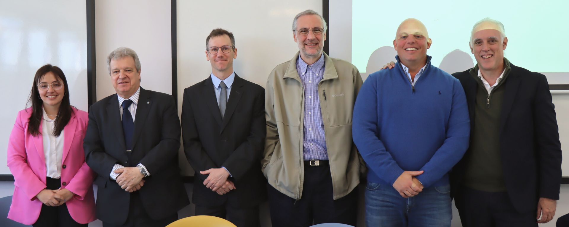 Se realizó una mesa redonda sobre Hidrógeno verde