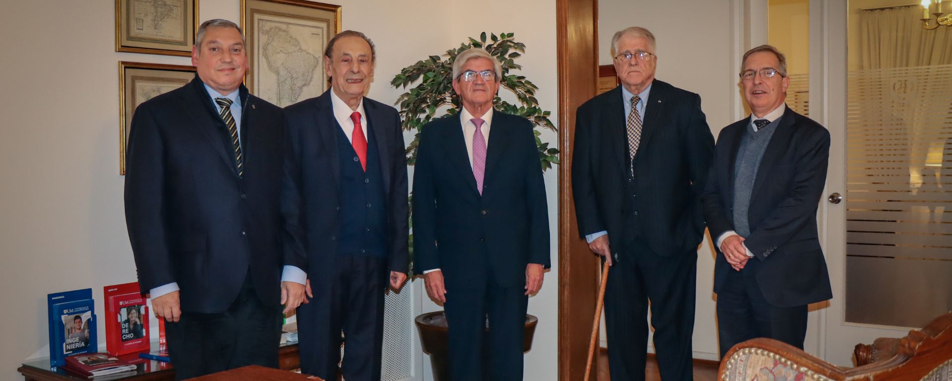 50 años del Tratado del Río de la Plata y su frente marítimo