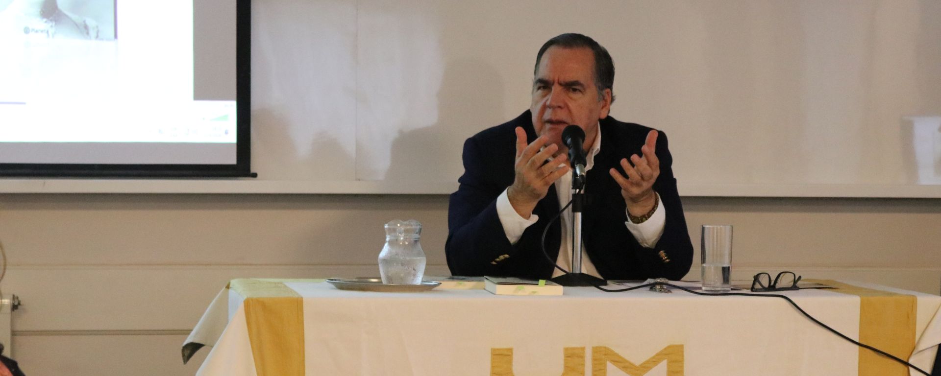 Charla Diego Fischer