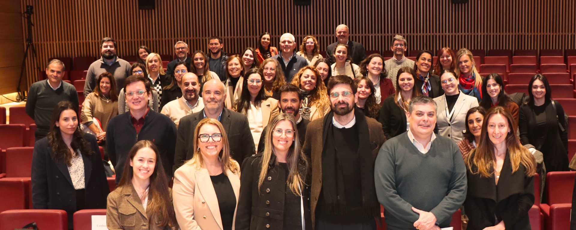 El Diplomado en Gobernabilidad e Innovación Pública de la UM y CAF reunió a egresados, estudiantes y especialistas en liderazgo, innovación e inteligencia artificial