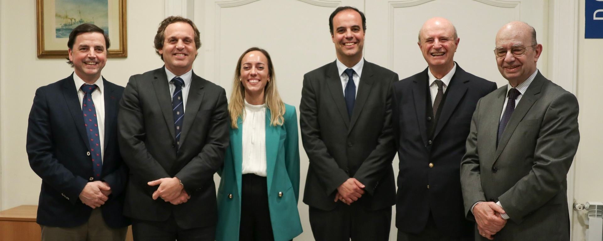 Facultad de Derecho realizó jornada académica sobre derecho y bien común en preparación de la visita del papa León XIV Facultad de Derecho realizó jornada académica sobre derecho y bien común en preparación de la visita del papa León XIV