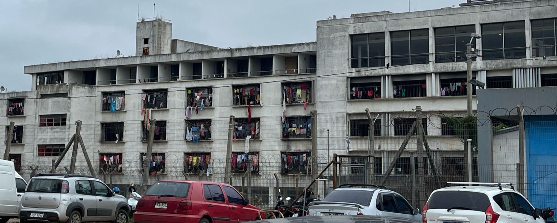 Estudiantes de Derecho fueron a la cárcel de mujeres.