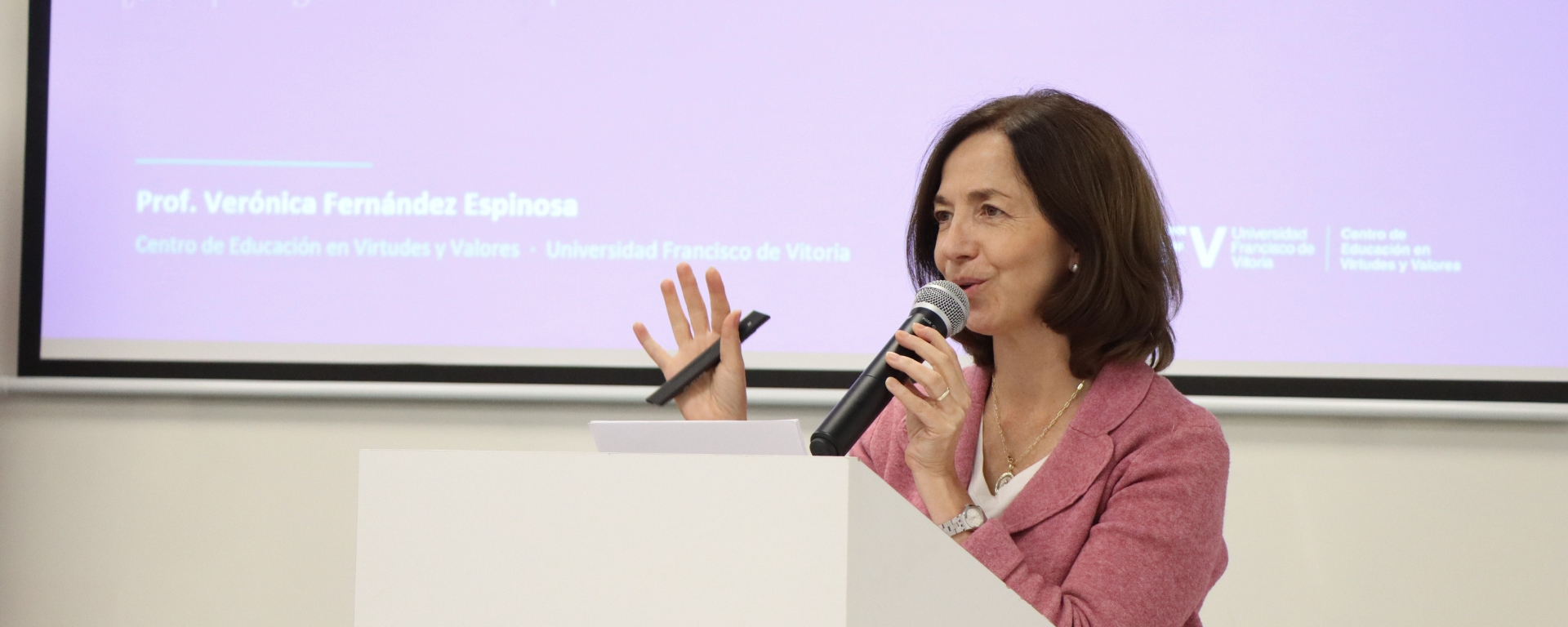 Verónica Fernández en la UM: una semana dedicada a la formación del carácter, la educación y el liderazgo