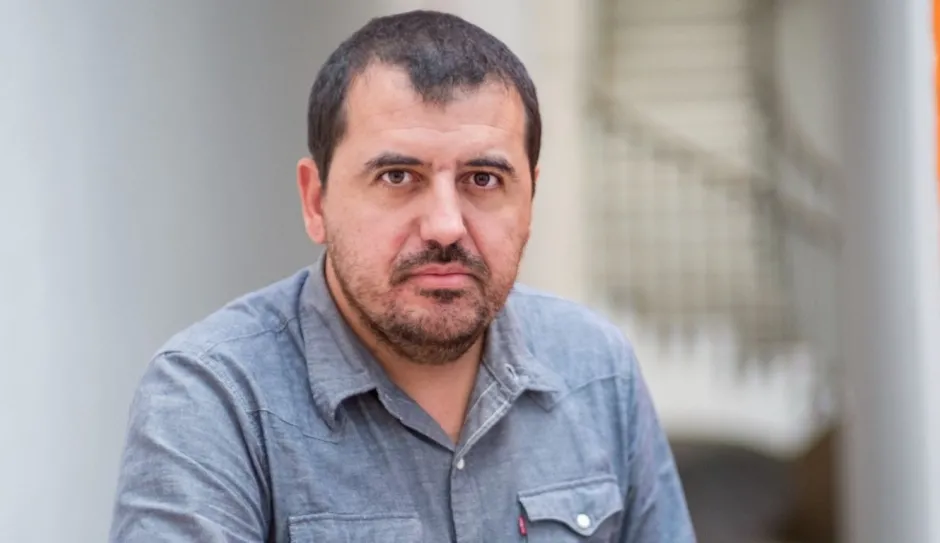 Lucas Silva: entre la investigación, la docencia y una vida dedicada al periodismo