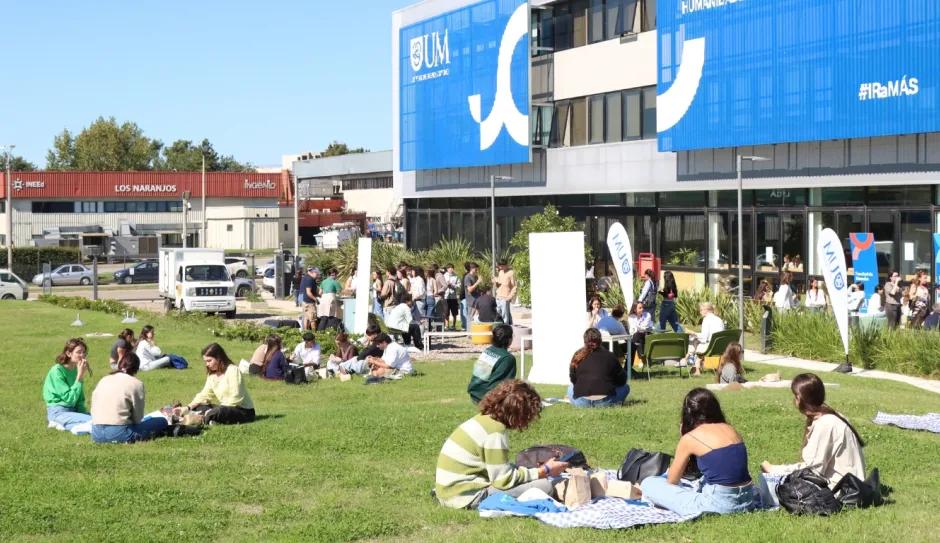 Entre charlas y actividades, se vivió la Experiencia UM en el LATU 