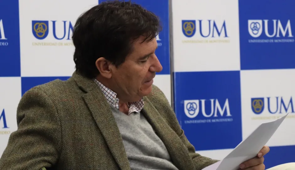 Enrique García-Maíquez participó en el Club Socrático Extramuros y otras actividades en la UM