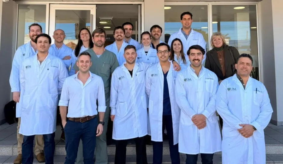 Estudiantes de la Cátedra de Traumatología ayudaron a reducir la lista de espera de consultas en el Hospital de Minas