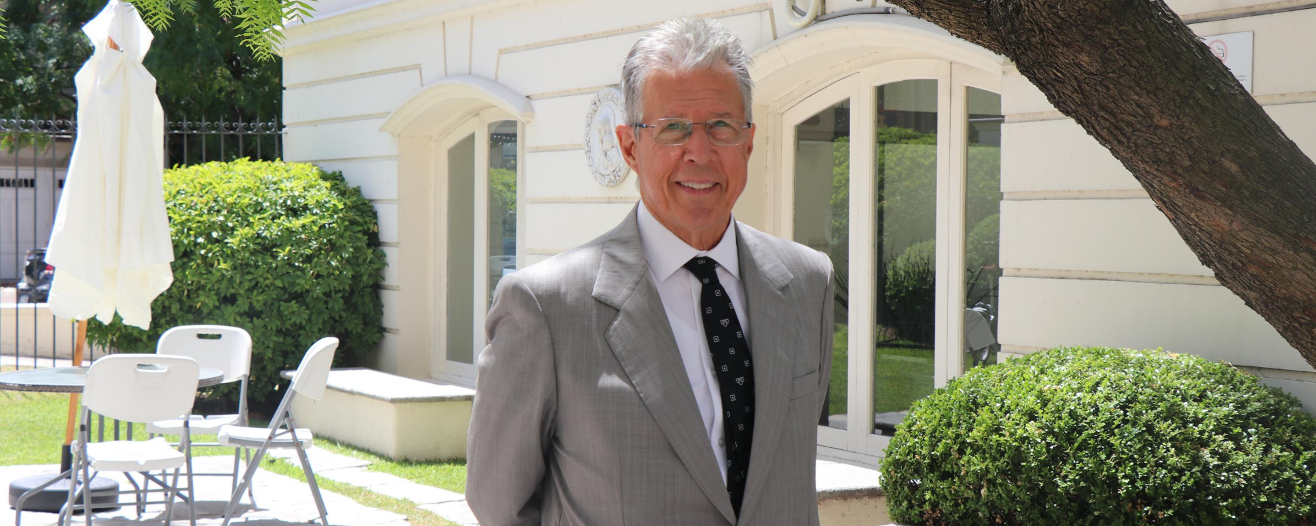 Dr. Alberto Sosa, nuevo director académico del CCB