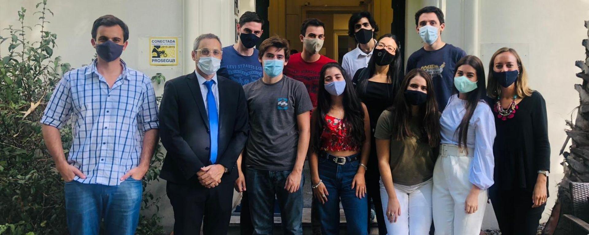 Equipo de la FDER en competencia internacional de American University Equipo de la FDER en competencia internacional de American University