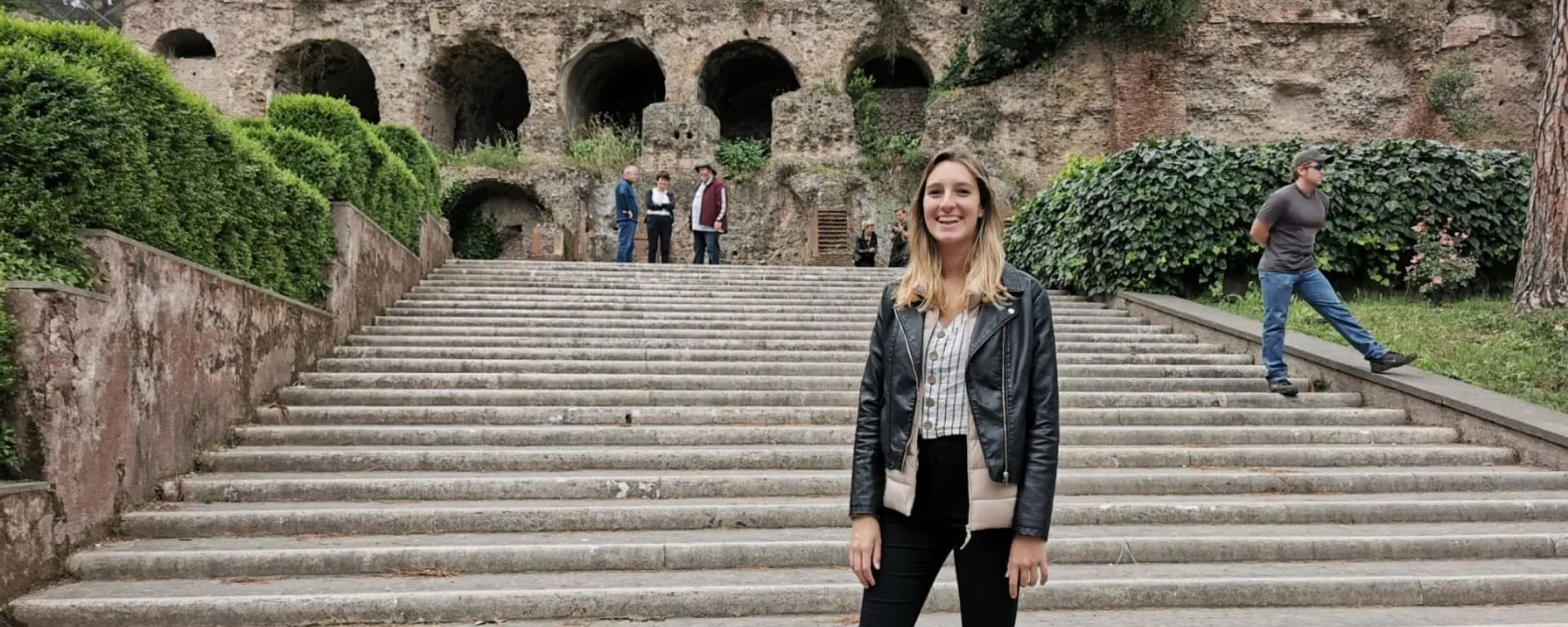 Agustina Péculo Agustina Péculo