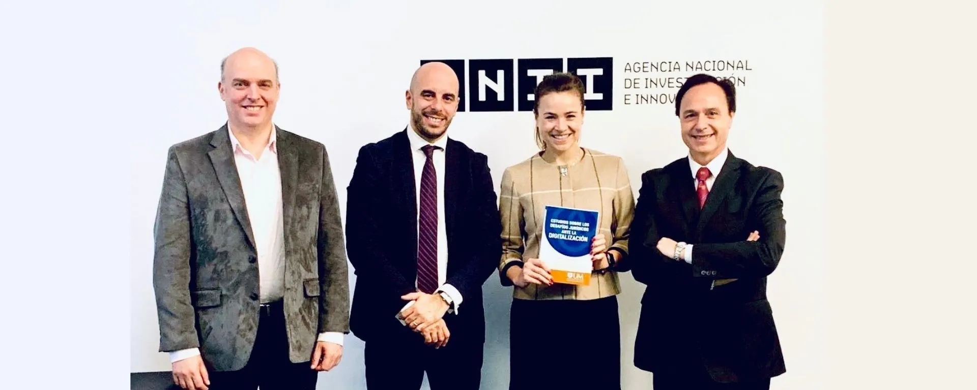 Ing. Rafael Sotelo, Dr. Pablo Schiavi, Dra. Mercedes Aramendía, y Dr. Pablo Genta Ing. Rafael Sotelo, Dr. Pablo Schiavi, Dra. Mercedes Aramendía, y Dr. Pablo Genta