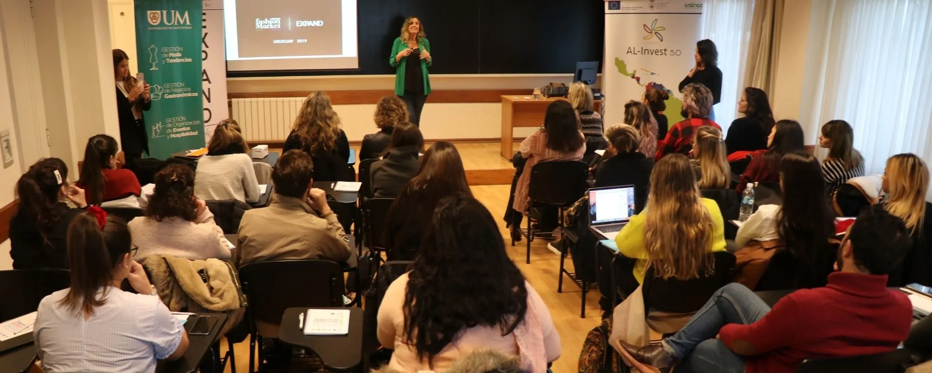 Curso intensivo en la UM Curso intensivo en la UM