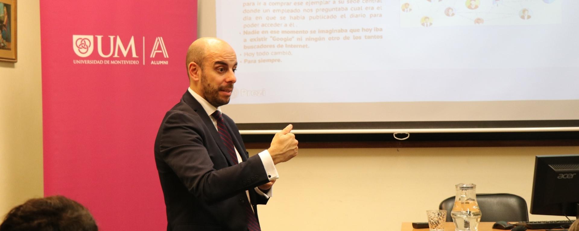 Dr. Pablo Schiavi Dr. Pablo Schiavi