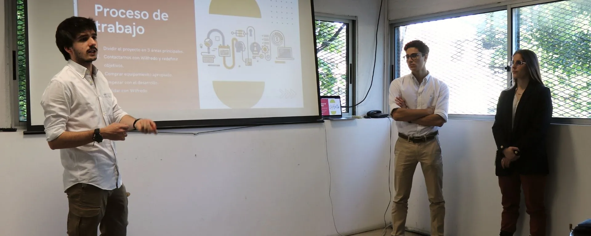 Alumnos de FIUM realizaron un proyecto para Mastra Alumnos de FIUM realizaron un proyecto para Mastra