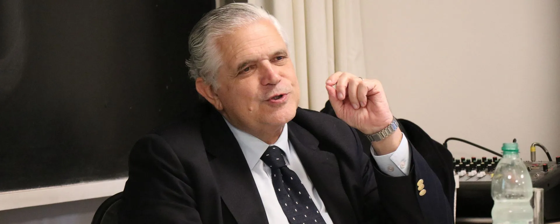 Conferencia de Ricardo López Murphy Conferencia de Ricardo López Murphy