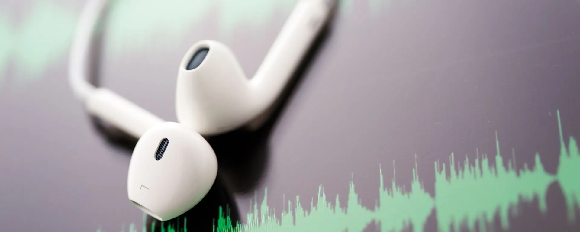 Lanzamiento de podcast UMPE + Lanzamiento de podcast UMPE +