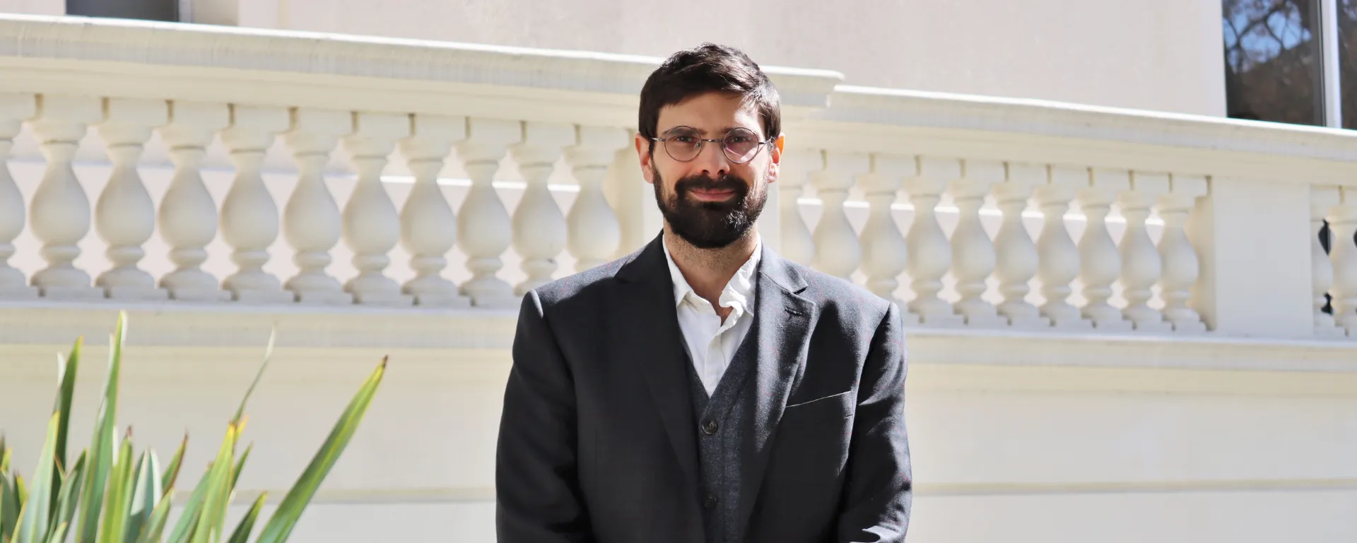 Alexander Castleton: nuevo director de la Licenciatura en Política, Filosofía y Economía (PFE) Alexander Castleton: nuevo director de la Licenciatura en Política, Filosofía y Economía (PFE)