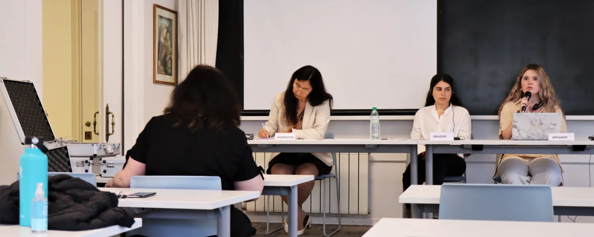 “El rol de la tecnología en nuestra sociedad moderna” “El rol de la tecnología en nuestra sociedad moderna”