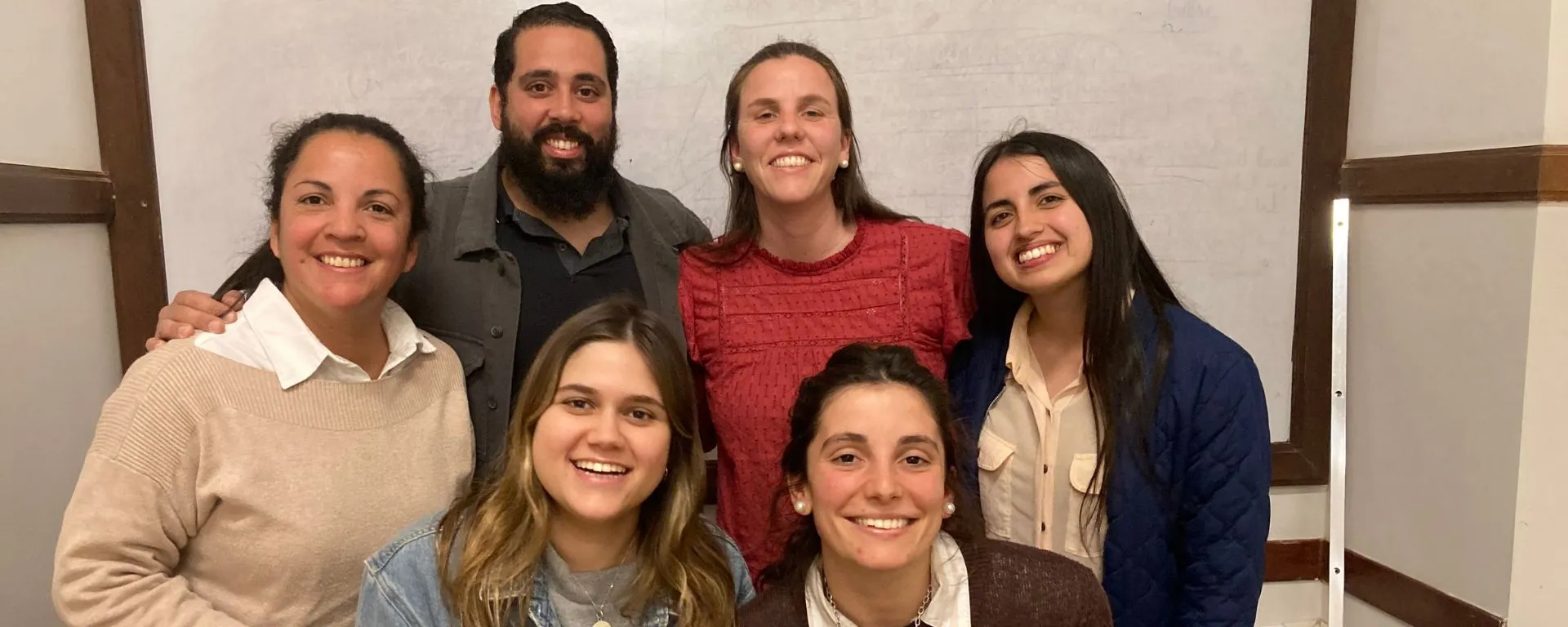 Graduadas de Magisterio realizaron una pasantía en la fundación Dr. Pérez Scremini Graduadas de Magisterio realizaron una pasantía en la fundación Dr. Pérez Scremini