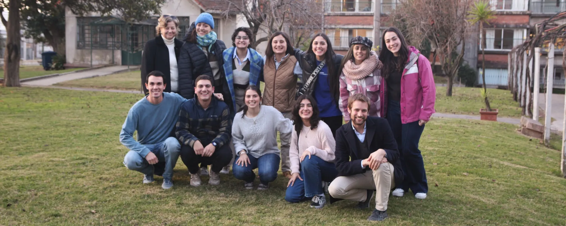 Visitas a residenciales de adultos mayores con Vida Universitaria Visitas a residenciales de adultos mayores con Vida Universitaria