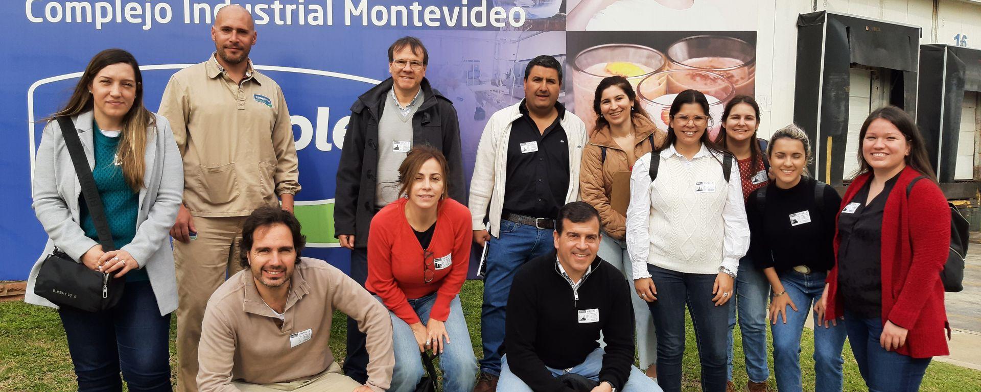 Estudiantes y docentes de la UM visitaron el Complejo Industrial Montevideo de Conaprole