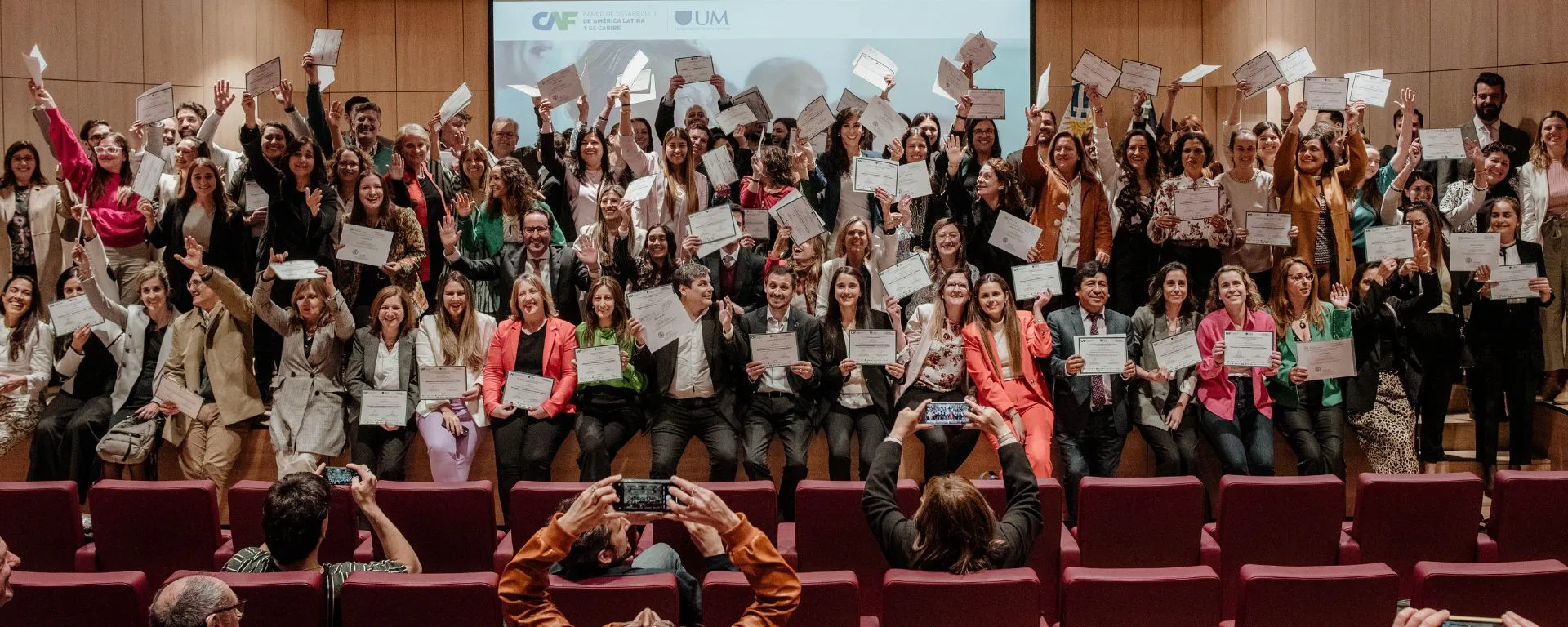 diploma CAF-UM diploma CAF-UM