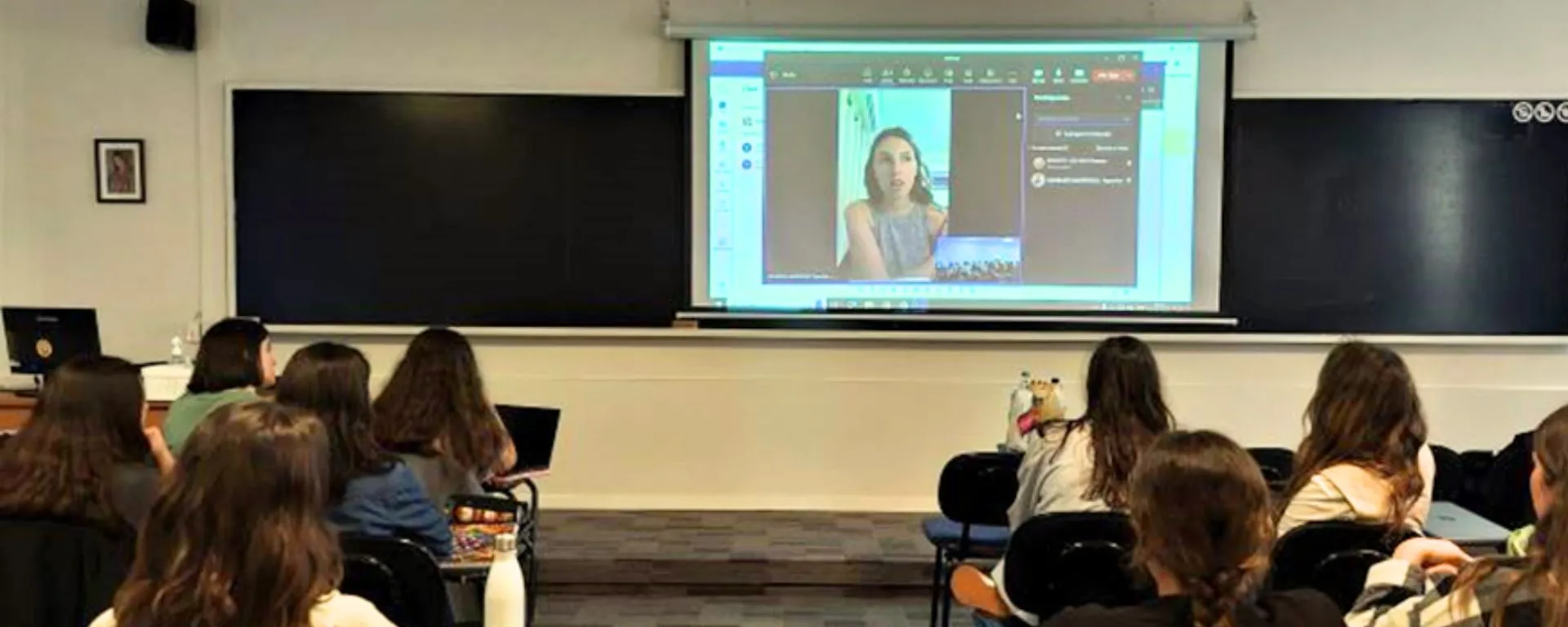 La última clase de Comunicación y Cultura se dictó desde Nepal La última clase de Comunicación y Cultura se dictó desde Nepal