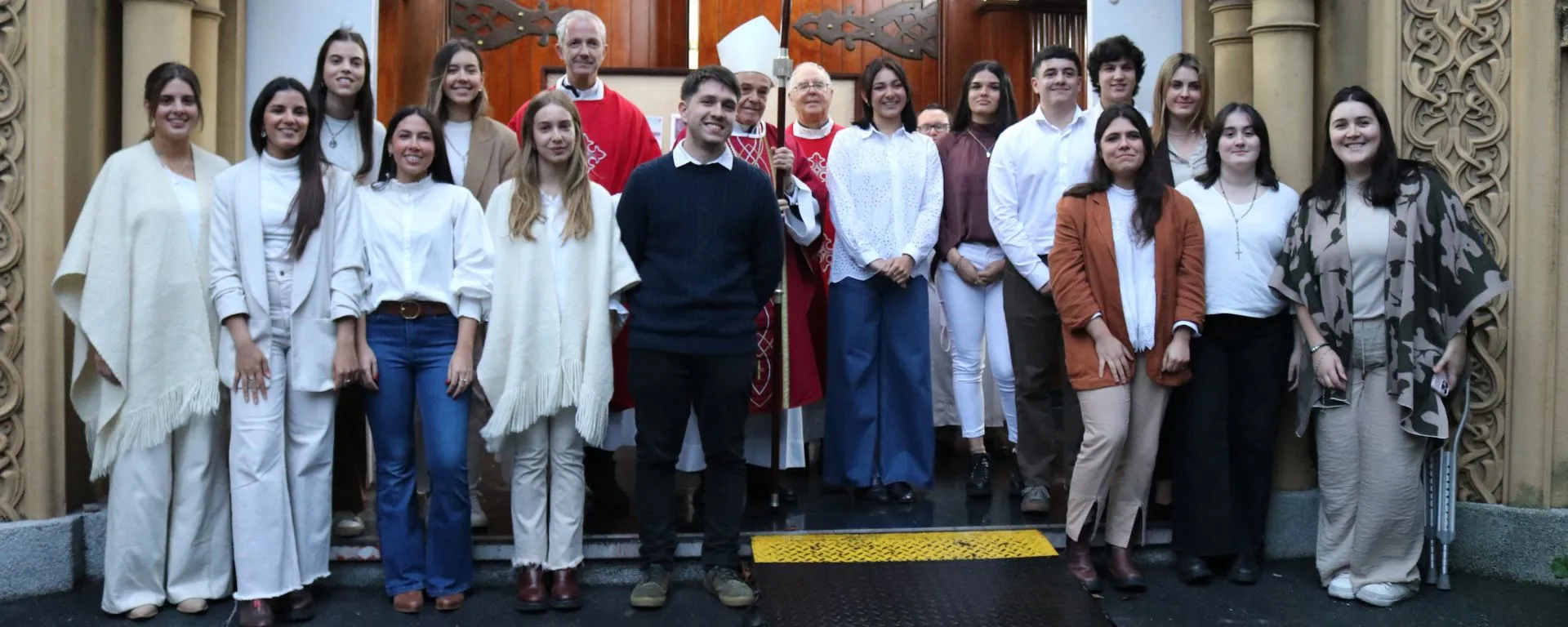 Grupos de la UM recibieron la Confirmación Grupos de la UM recibieron la Confirmación