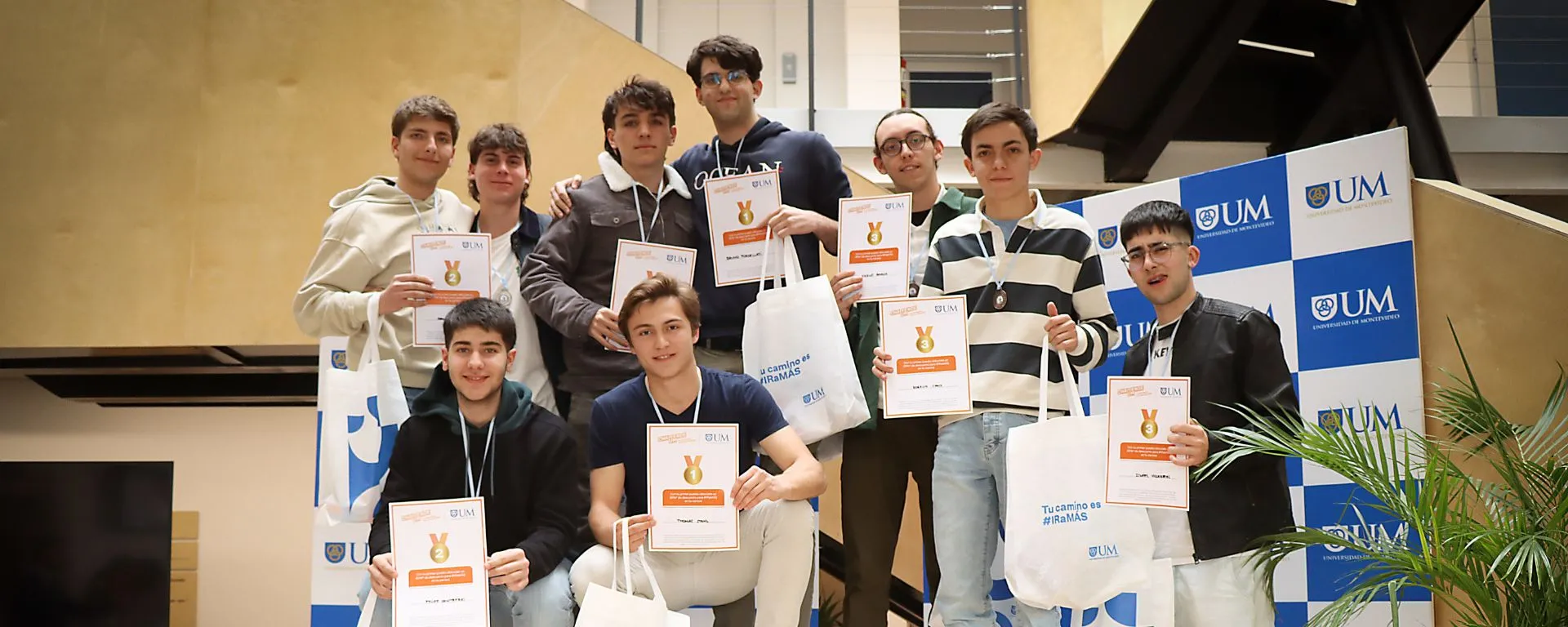 Preuniversitarios participaron de “Tu empresa, tus decisiones” 2024: El challenge empresarial de la UM Preuniversitarios participaron de “Tu empresa, tus decisiones” 2024: El challenge empresarial de la UM