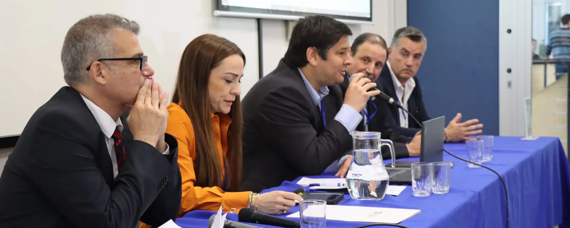 Jornada de Finanzas UMPE Jornada de Finanzas UMPE