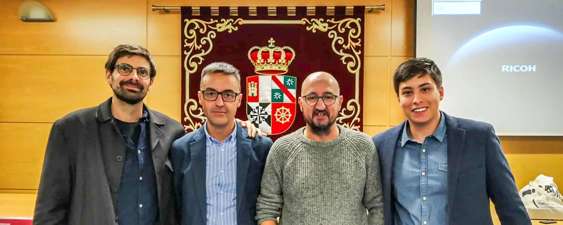 Docente y alumno de la UM expusieron en la Universidad de Castilla-La Mancha Docente y alumno de la UM expusieron en la Universidad de Castilla-La Mancha