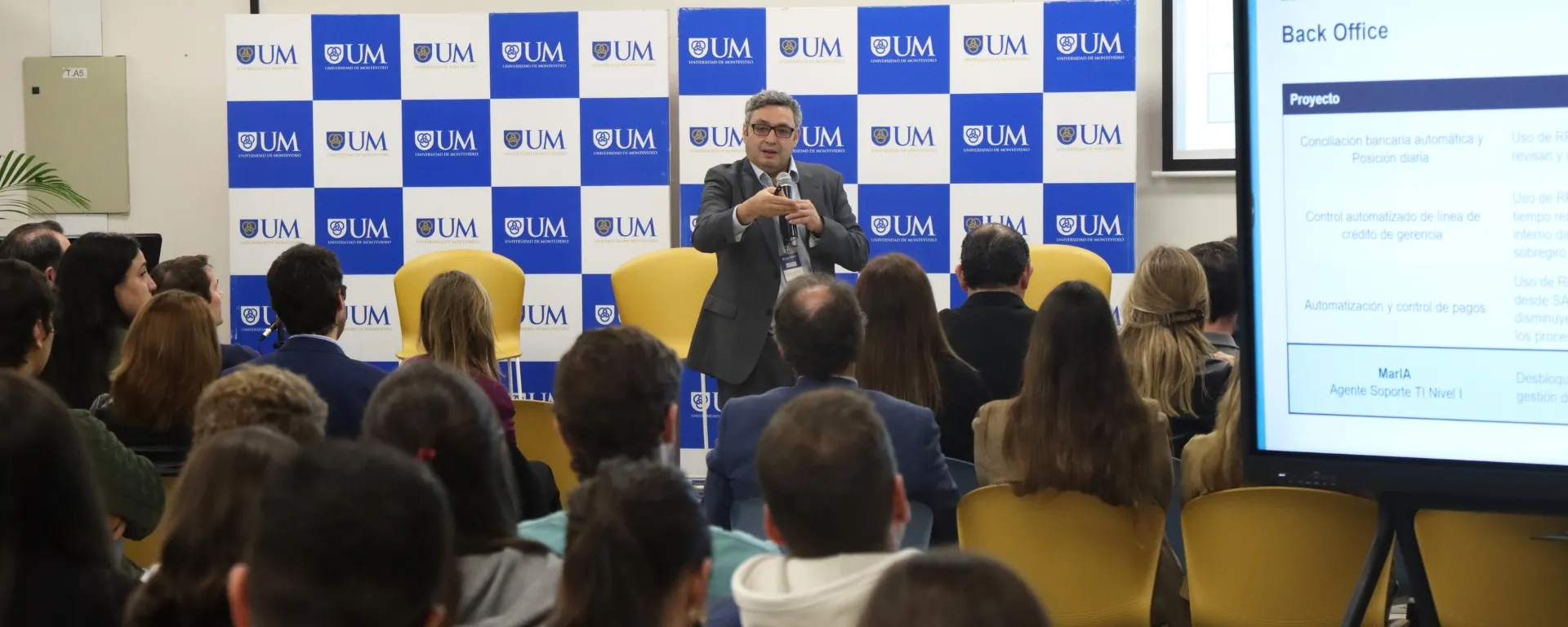 Jornadas de Finanzas pusieron foco en el rol de la IA en la gestión financiera Jornadas de Finanzas pusieron foco en el rol de la IA en la gestión financiera