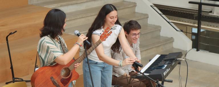 Open mic musical de Vida Universitaria