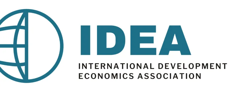 Economista de la Universidad de Montevideo entre los fundadores de IDEA, la primera asociación profesional global de economistas del desarrollo