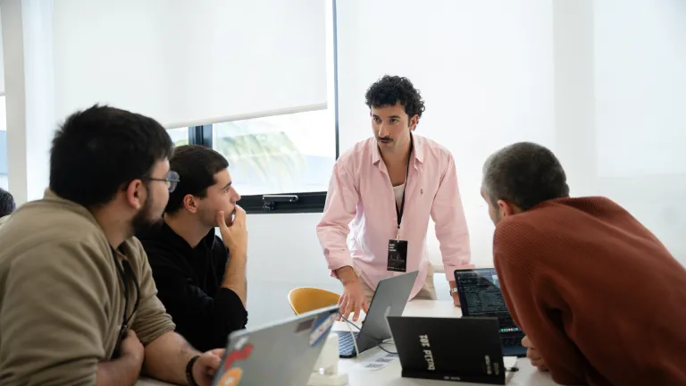 Build 101: 99 participantes, 33 proyectos y un desafío de innovación en la UM 